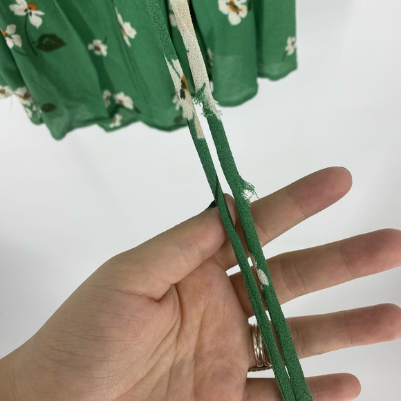 Reformation green floral wrap dress size XS - Picture 13 of 13